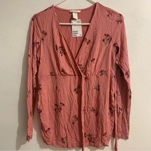 NWT H&M Maternity Salmon Floral Wrap Top Size M